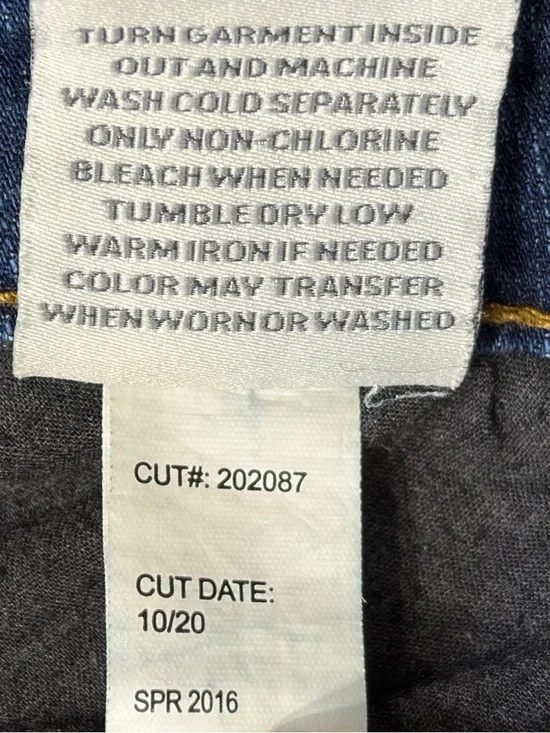 torrid 4" Shorts - Distressed Dark Blue Denim - Picture 5 of 8